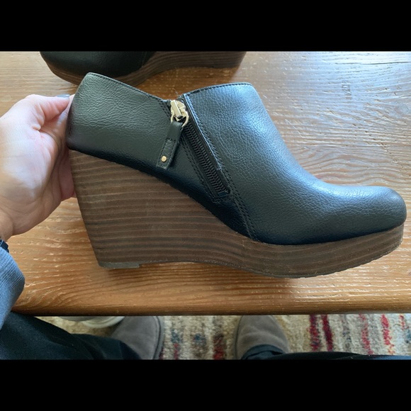 Booties - Picture 3 of 5